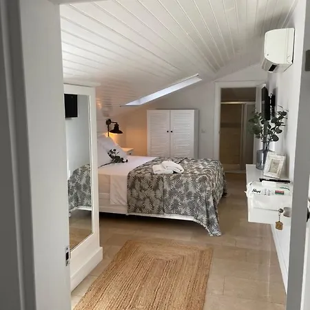 Hotel Moonbox